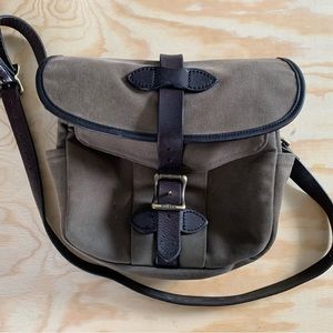 Filson Rugged Twill Small Unisex Field Bag Otter Green Bridle Leather Shoulder